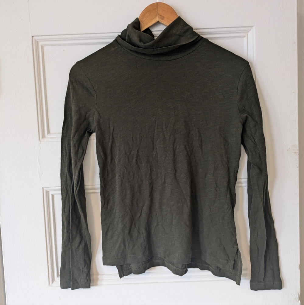 Madewell Olive Green turtle neck